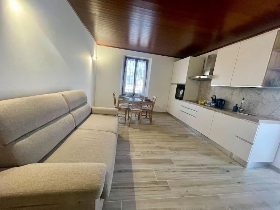 Appartamento Sul Lago - Meina Buitenkant foto