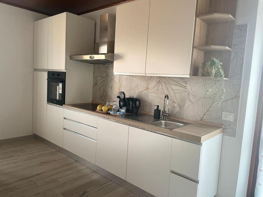 Appartamento Sul Lago - Meina Buitenkant foto